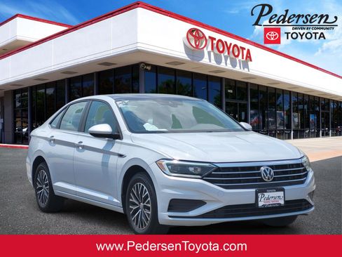 Used 2019 Volkswagen Jetta SEL FWD image 1