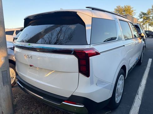 New 2026 Kia Carnival SX image 6