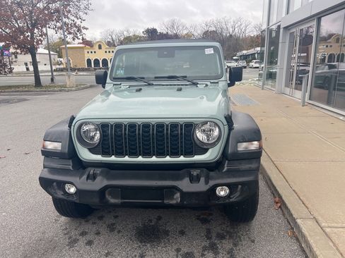 Used 2024 Jeep Wrangler Sport S image 47