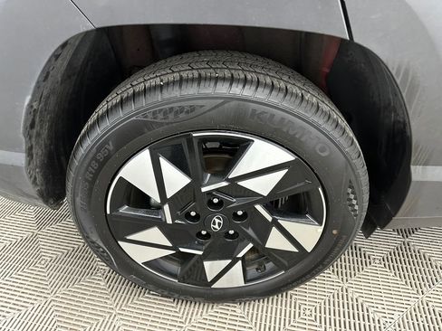 Used 2025 Hyundai Kona SEL image 17