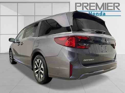 New 2026 Honda Odyssey EX-L image 3