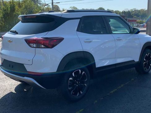 Certified 2022 Chevrolet TrailBlazer LT w/ Convenience Package image 8