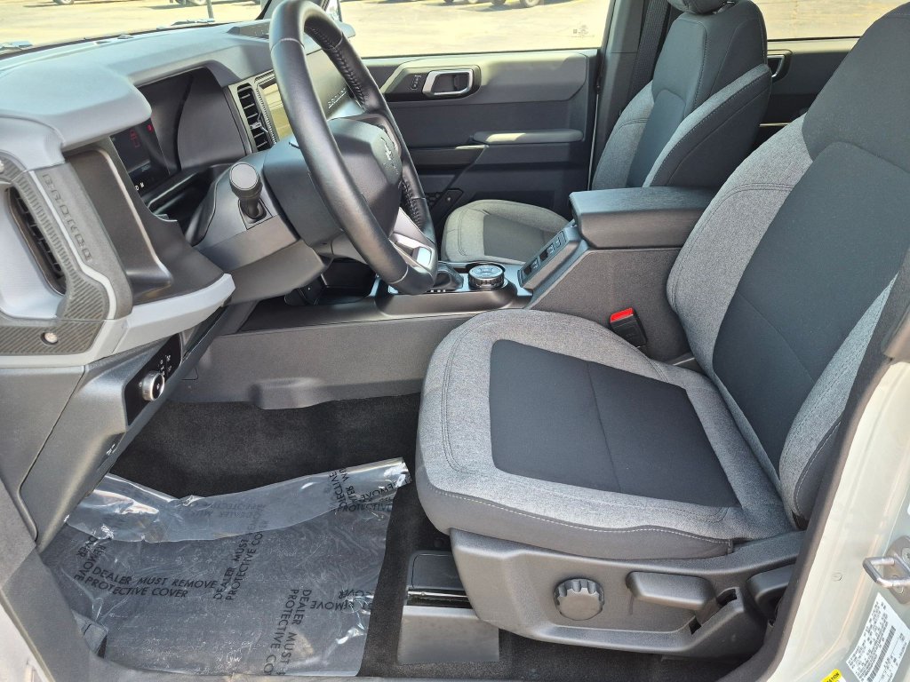 Used 2023 Ford Bronco Big Bend w/ Sasquatch Package AWD/4WD image 10