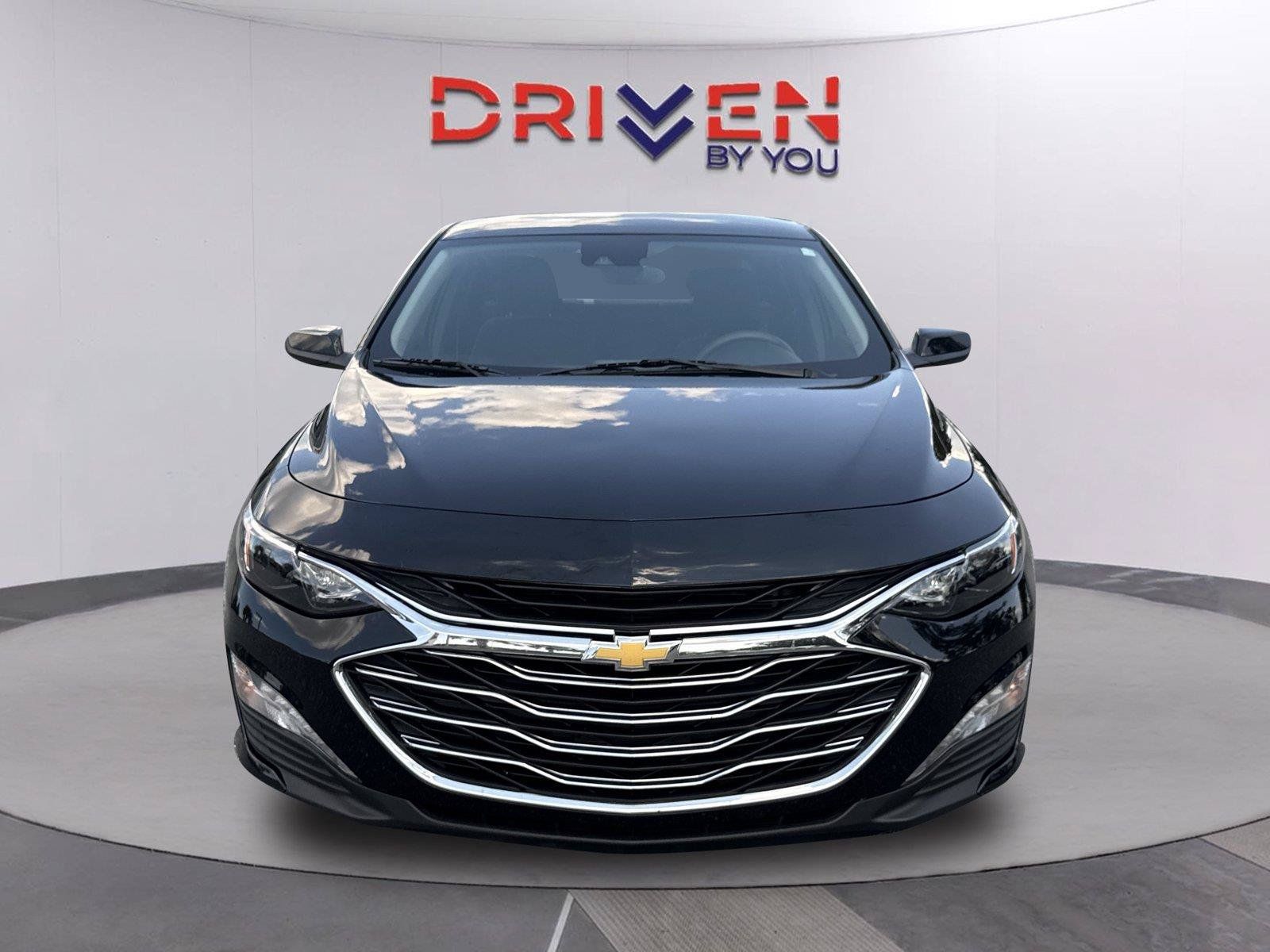 Used 2025 Chevrolet Malibu LT FWD image 8
