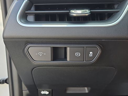New 2026 Kia K4 FWD image 26
