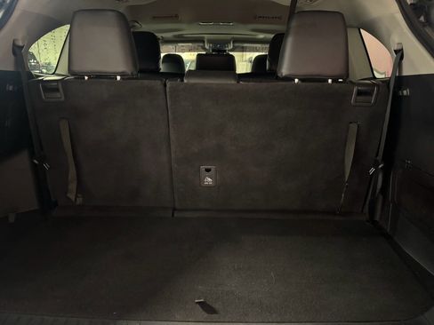 Used 2022 Toyota Highlander XLE image 25