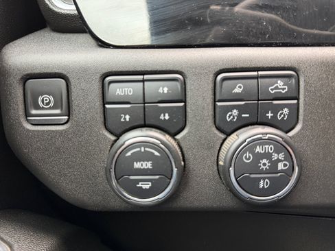 Used 2024 Chevrolet Silverado 3500 LT w/ Texas Edition AWD/4WD image 21