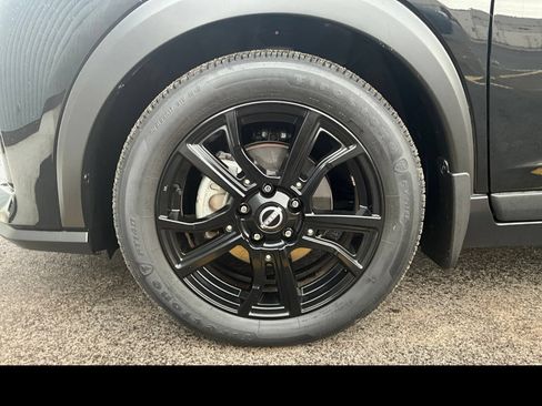 Used 2023 Nissan Kicks SR w/ SR Premium Package FWD image 15