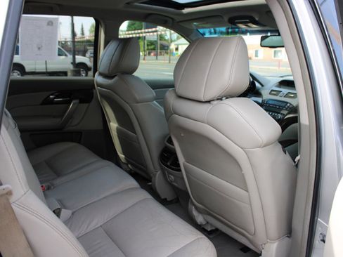Used 2010 Acura MDX AWD/4WD image 17