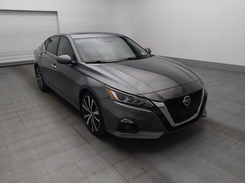 Used 2019 Nissan Altima 2.5 Platinum FWD image 13