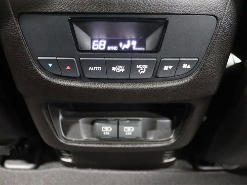 Used 2019 Acura MDX SH-AWD image 19