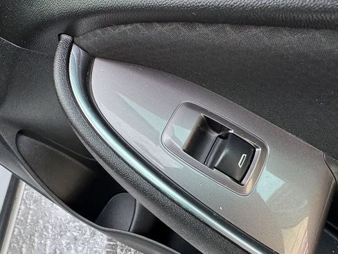 Used 2019 Chevrolet Malibu LT image 38