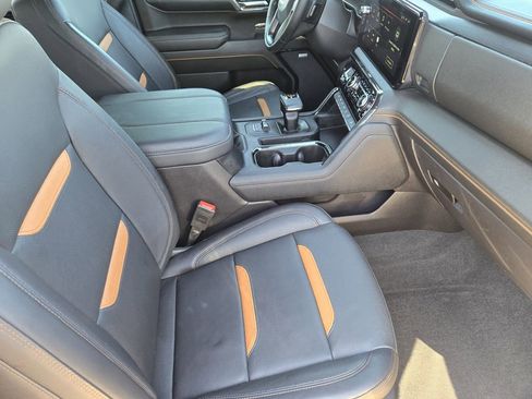 Used 2024 GMC Sierra 1500 AT4 w/ Technology Package image 17