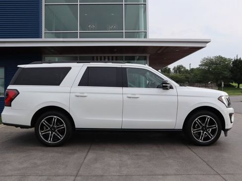 Used 2021 Ford Expedition Max Limited AWD/4WD image 2