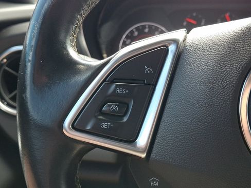 Used 2017 Chevrolet Camaro LT RWD image 23