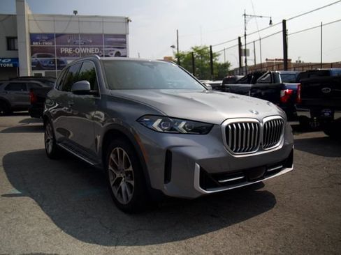Used 2024 BMW X5 sDrive40i w/ Premium Package RWD image 1
