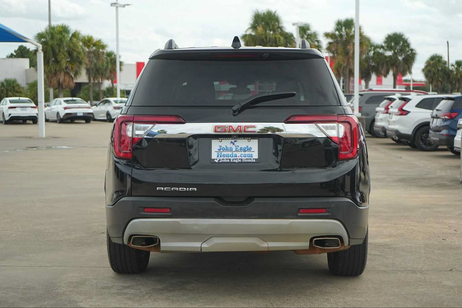 Used 2023 GMC Acadia SLT FWD image 5