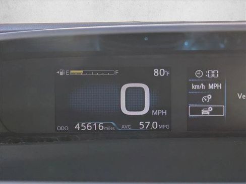 Used 2018 Toyota Prius Three Touring image 11