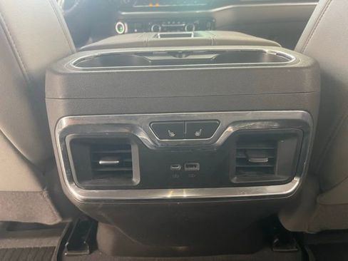 Used 2022 Chevrolet Silverado 1500 LTZ image 44