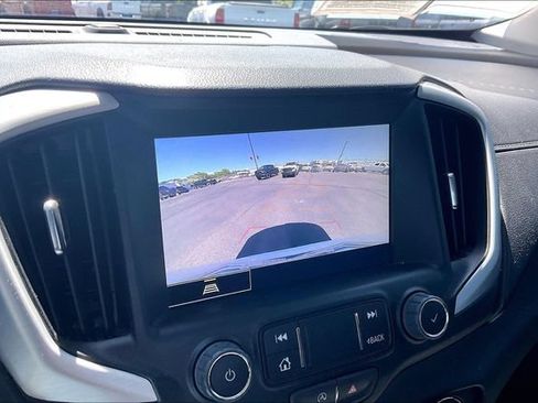 Used 2024 GMC Terrain SLT FWD image 23