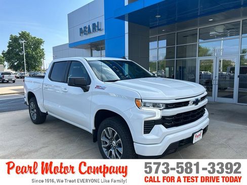 Used 2026 Chevrolet Silverado 1500 RST AWD/4WD image 1