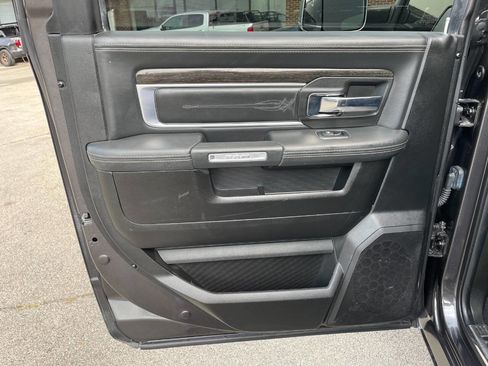 Used 2018 RAM 3500 Laramie Longhorn image 21