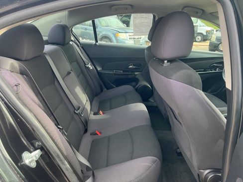 Used 2014 Chevrolet Cruze LT image 8