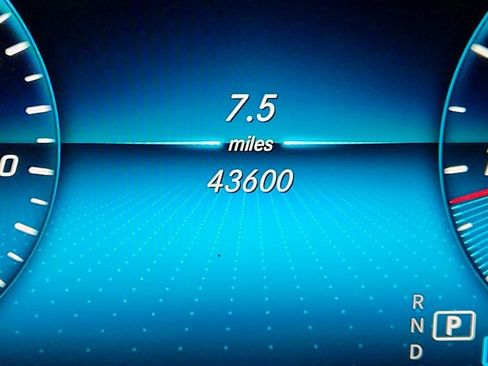 Used 2022 Mercedes-Benz GLC 300 GLC 300 4MATIC SUV w/ Premium Package Lite image 14