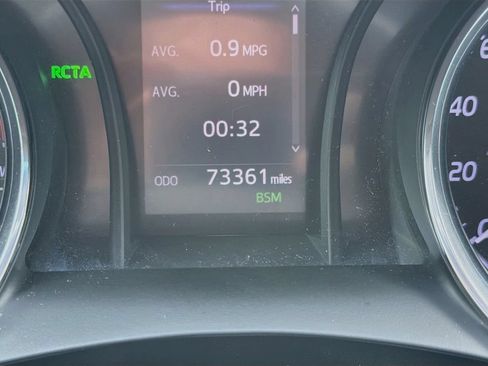 Used 2020 Toyota Camry SE w/ Convenience Package FWD image 38