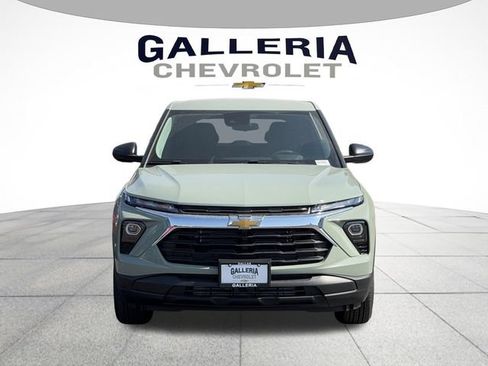 New 2026 Chevrolet TrailBlazer LS w/ LS Convenience Package FWD image 3