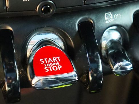 Used 2017 MINI Cooper S image 46