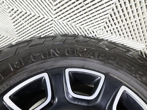 Used 2024 Ford F250 Platinum image 52