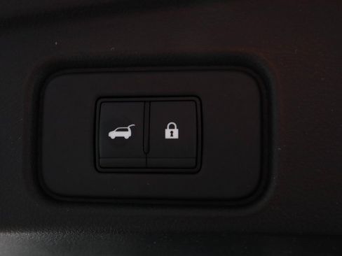 Used 2024 Nissan Pathfinder SL image 20