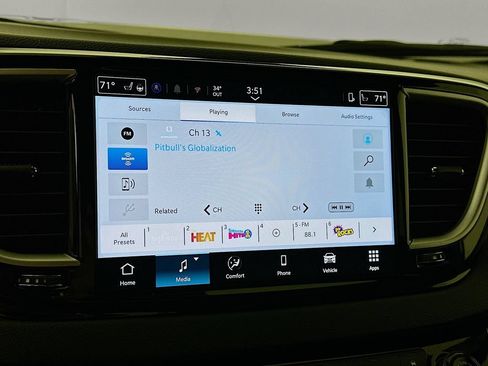 New 2026 Chrysler Voyager LX FWD image 19