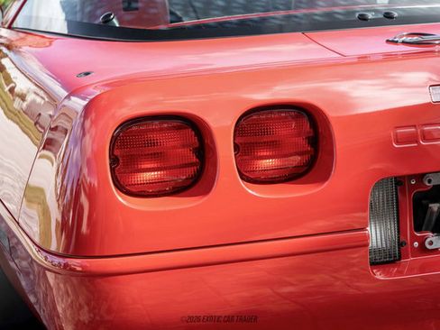Used 1992 Chevrolet Corvette Coupe RWD image 47