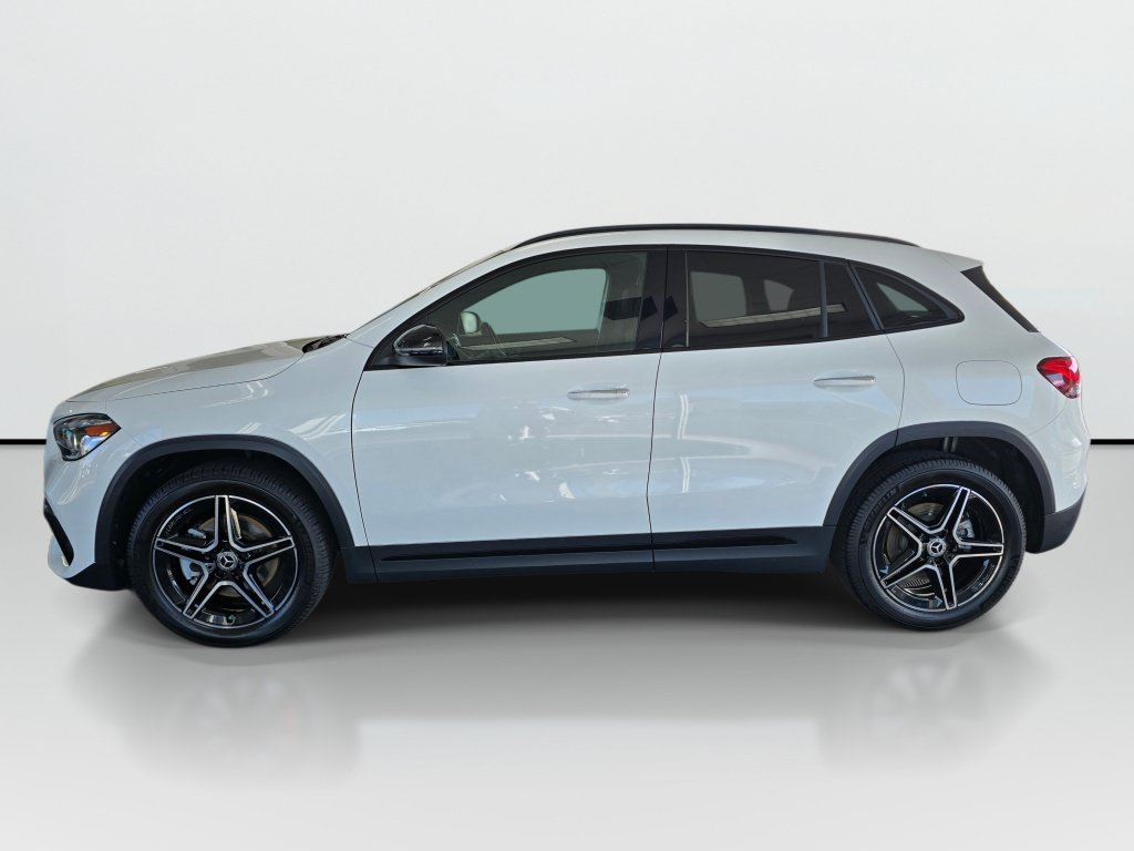 Used 2022 Mercedes-Benz GLA 250 4MATIC image 2