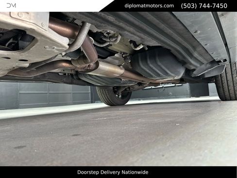 Used 2020 Land Rover Range Rover Sport SVR image 52