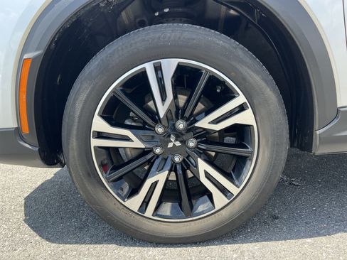 Used 2024 Mitsubishi Eclipse Cross SE AWD/4WD image 12