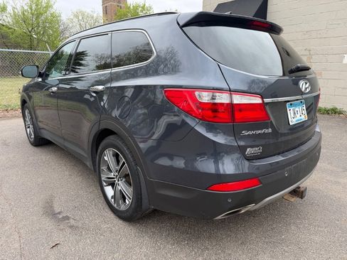 Used 2015 Hyundai Santa Fe GLS w/ Option Group 03 AWD/4WD image 2