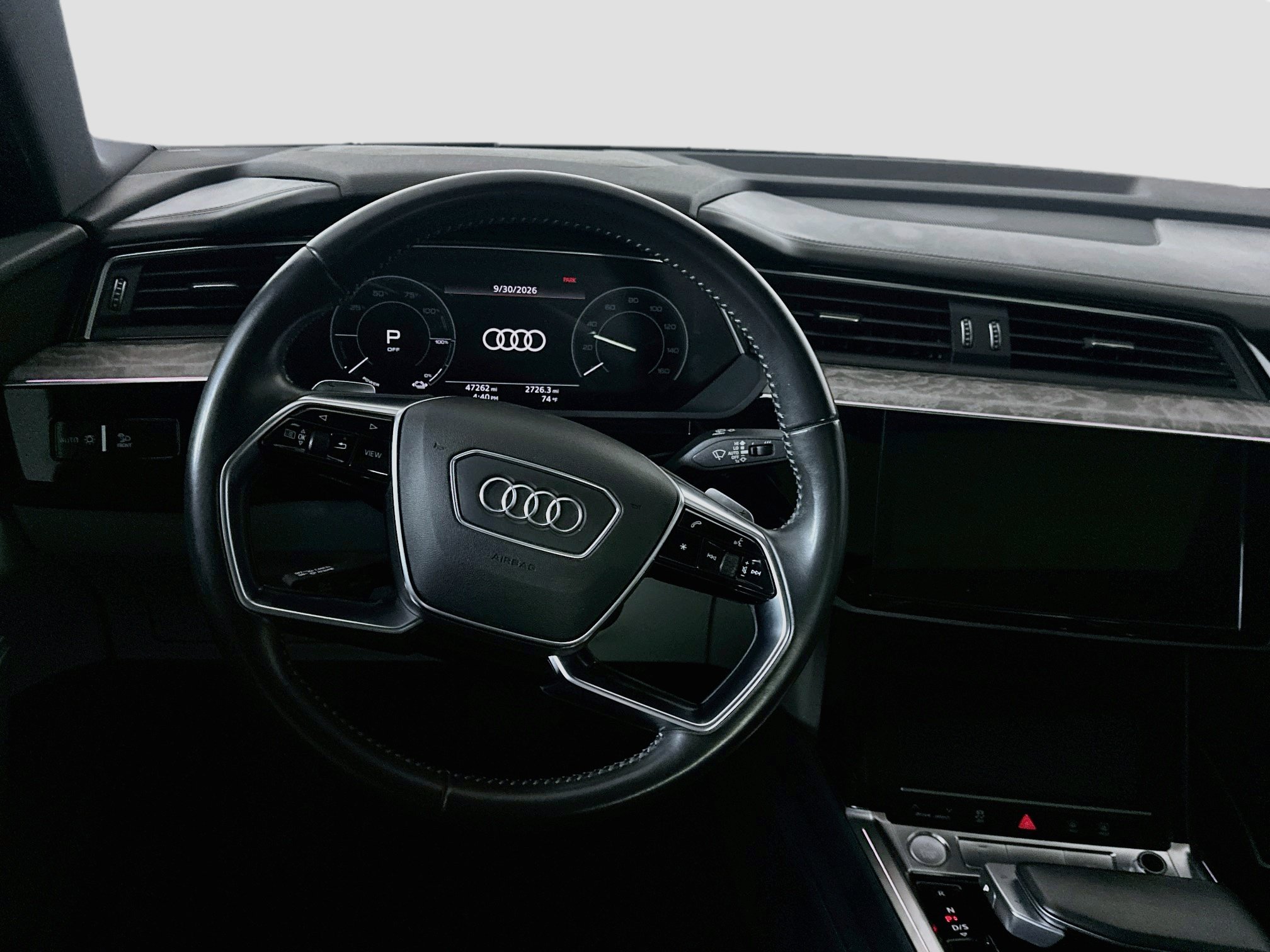 Used 2020 Audi e-tron Prestige w/ Prestige Package AWD/4WD image 17