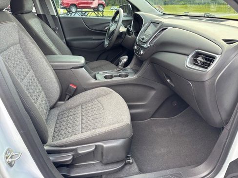 Used 2023 Chevrolet Equinox LT image 9
