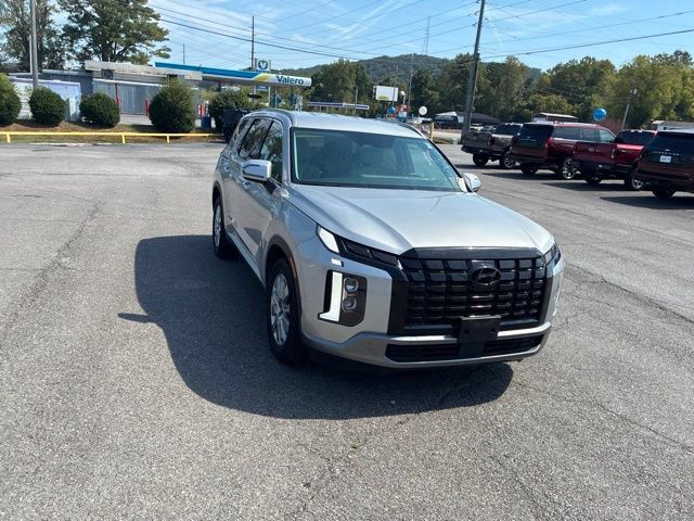 Used 2025 Hyundai Palisade SEL FWD image 3