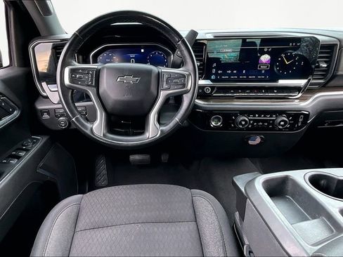 Used 2023 Chevrolet Silverado 1500 RST image 8