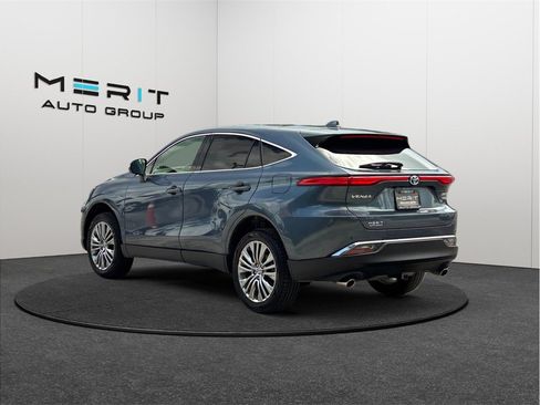 Used 2022 Toyota Venza Limited w/ Advanced Technology Package AWD/4WD image 7