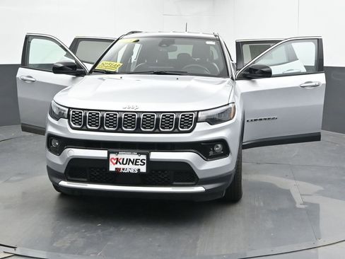 Used 2025 Jeep Compass Limited AWD/4WD image 55