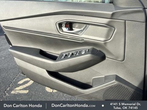 Used 2025 Honda Accord SE image 10