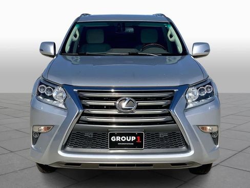 Used 2016 Lexus GX 460 image 3