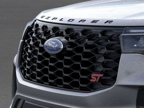 New 2026 Ford Explorer ST image 17