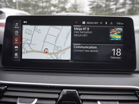 Used 2023 BMW 540i xDrive w/ Premium Package image 60