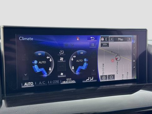 Used 2018 Lexus LX 570 4WD w/ Luxury Package image 29